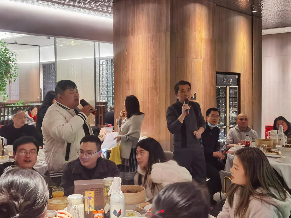 “不忘初心、逐夢(mèng)前行”四川德潤(rùn)信息工程有限公司2021年年終總結(jié)會(huì)暨2022年新春年會(huì)圓滿召開(kāi)