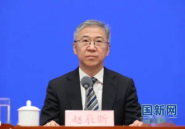 國務院政策例行吹風會：建筑企業(yè)資質類別和等級壓減三分之一以上！